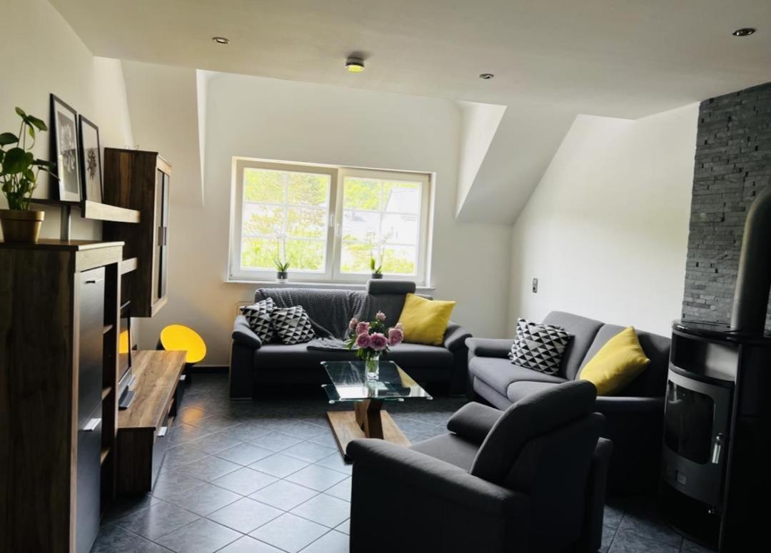 Modernes Ferienhaus Sauerblick Langsur Exterior foto