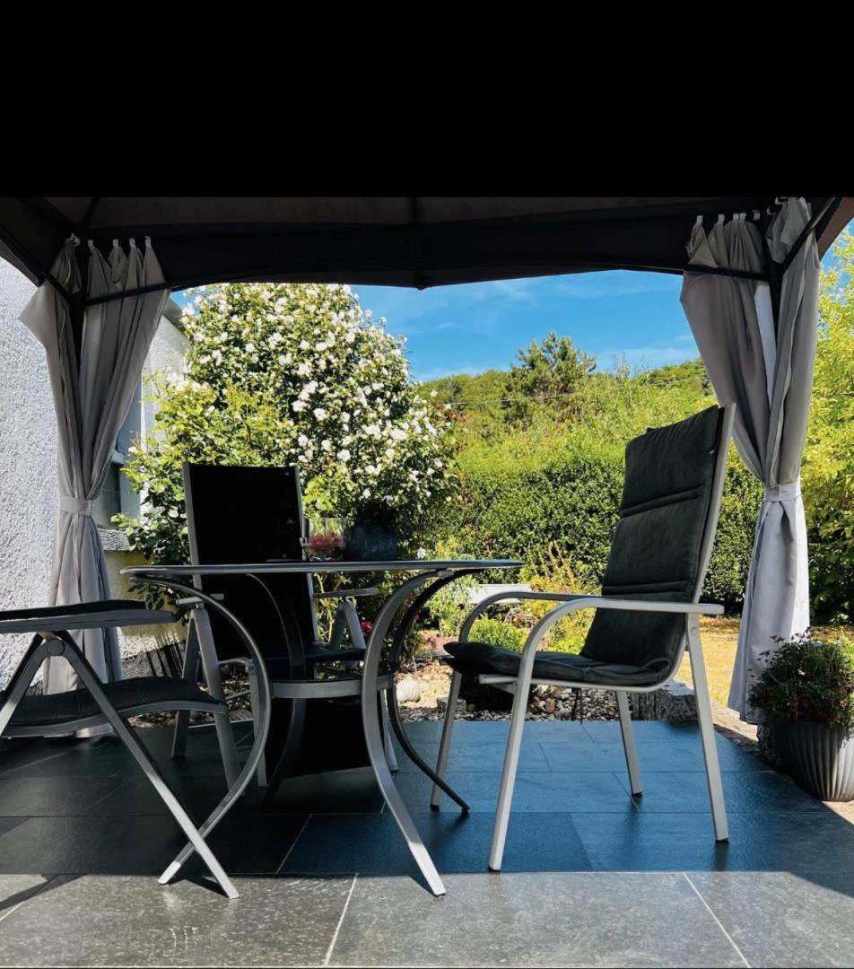 Modernes Ferienhaus Sauerblick Langsur Exterior foto